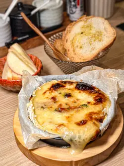 金文畢芝士配蘋果法包