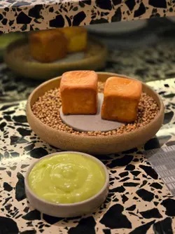 Bread n Butter 2.0 配 斑蘭咖央泡沫 