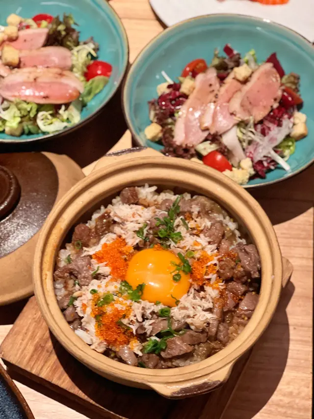 和牛蟹肉煲仔飯