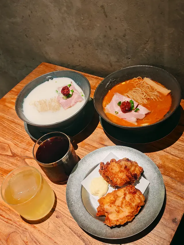 濃蝦湯拉麵、熟成雞白湯拉麵、炸雞、Cold Brew Coffee、冷泡八女煎茶