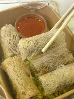 炸泰式春卷