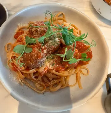 香草蕃茄肉丸扁意粉