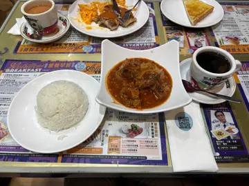 午餐D 紅酒牛尾雜菜飯