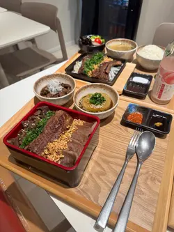 三重牛舌御重盒