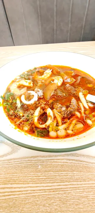 越式酸辣汤海鲜葛粉