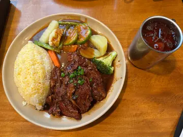 猪软骨椰菜咖喱饭