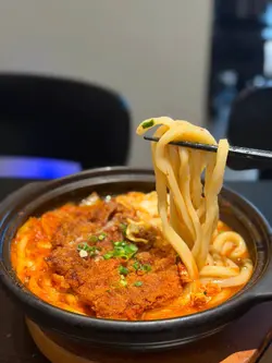 酥脆吉列豬扒泡菜鍋烏冬