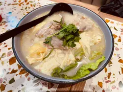 Chicken & Pork Offal Pepper Mixian 招牌海南胡椒猪肚鸡米线 (转鸡髀加+$8)