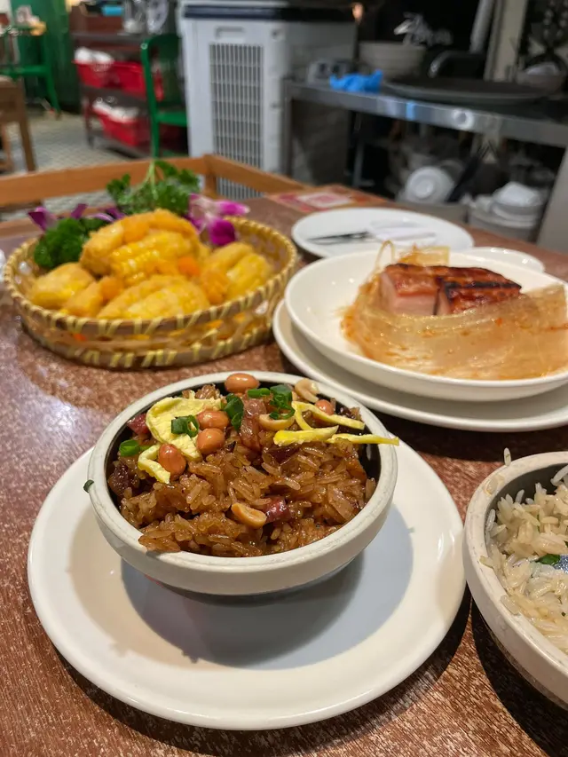 生炒臘味糯米飯