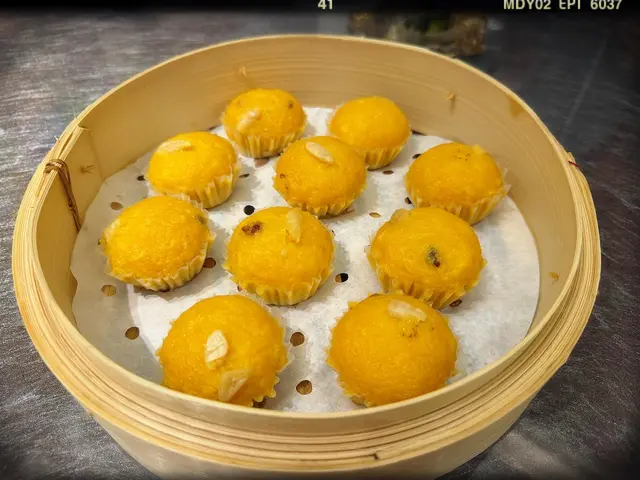 欖仁馬拉糕（$68/份）