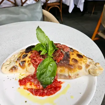 DIVINO PATIO RISTORANTE, BAR & PIZZERIA — photo via OpenRice