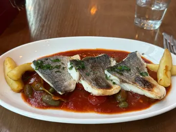 ASK FOR ALONZO — photo via OpenRice